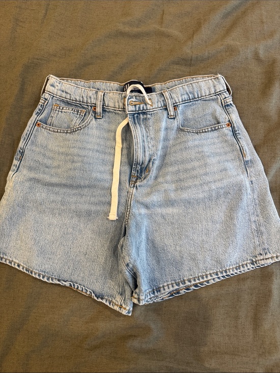 GAP Pants - Gap, super soft drawstring, midi short. NWOT.